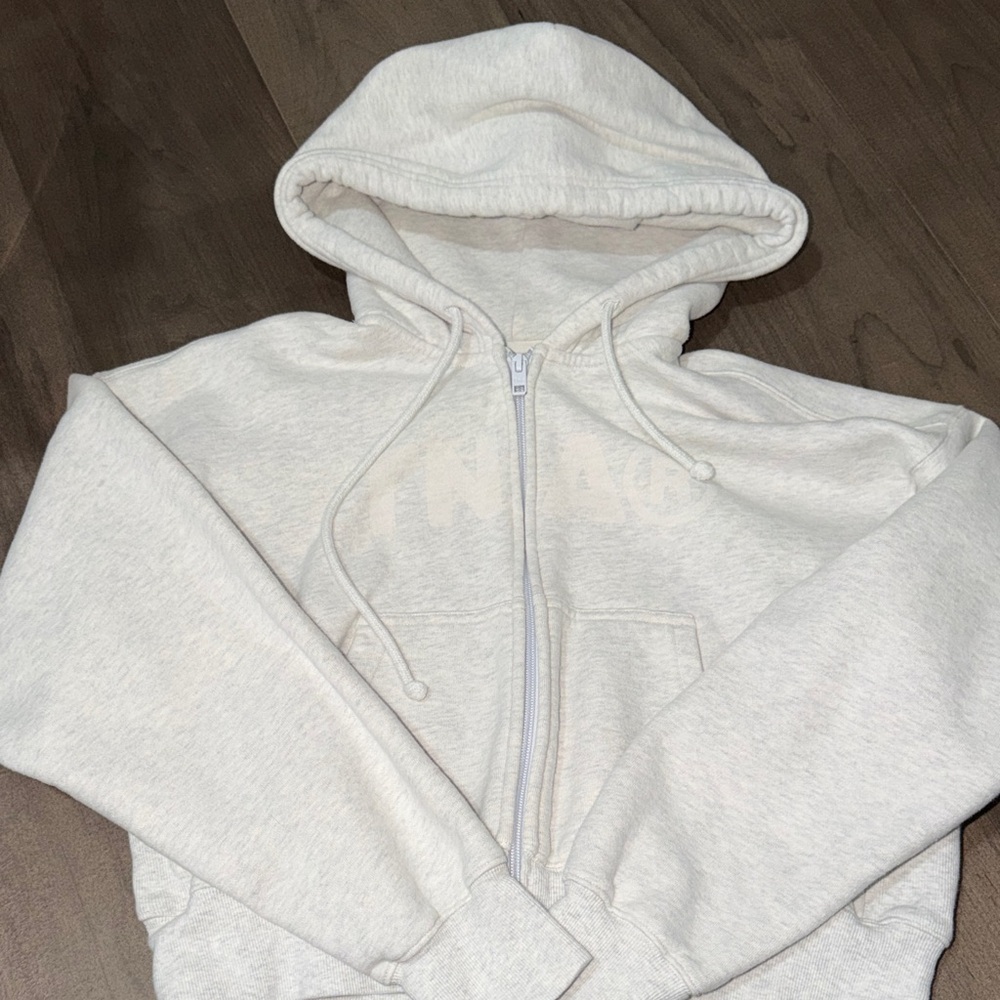 Aritzia TNA Cropped Full Zip